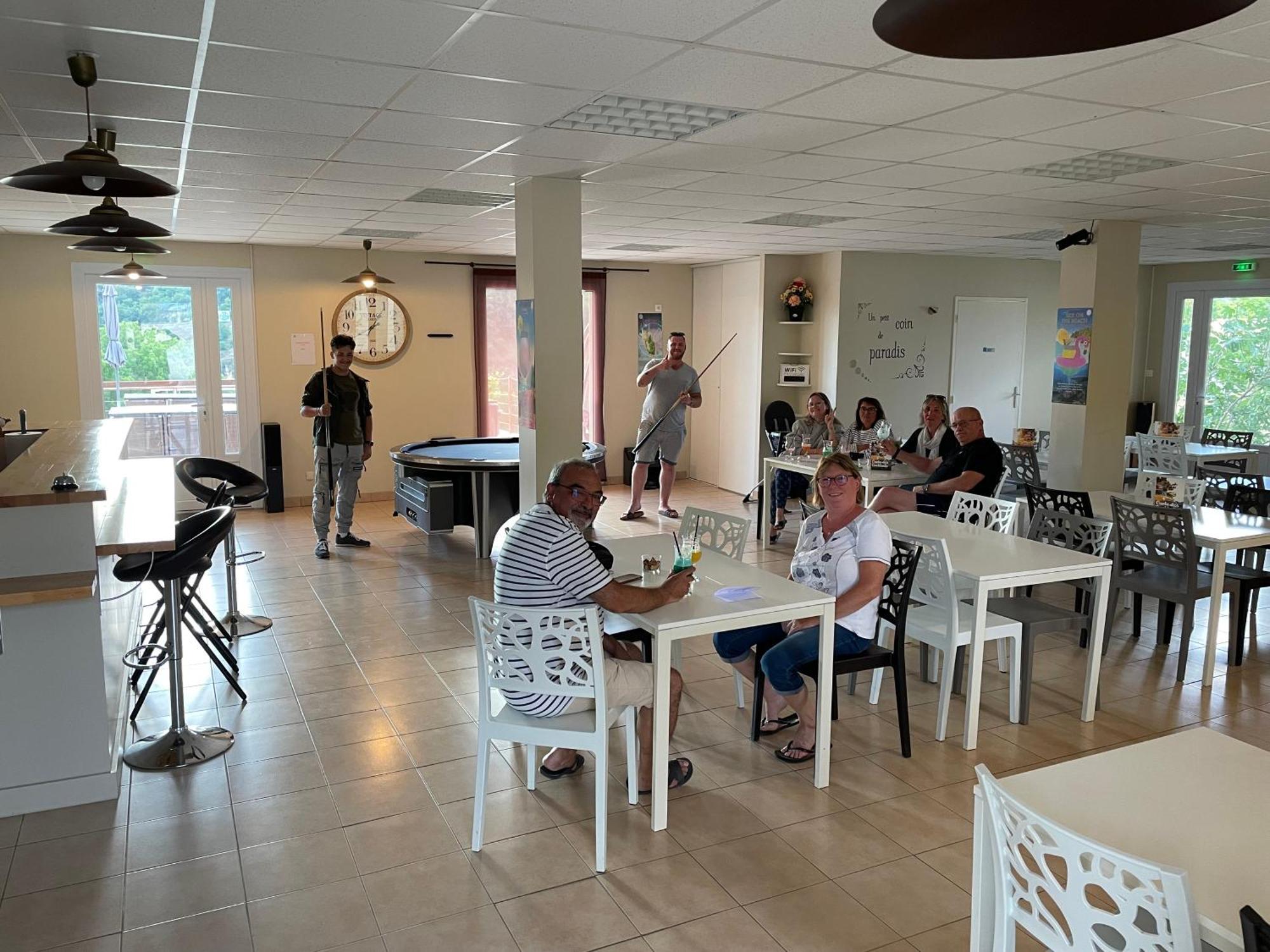 Val St Georges Hotel Saint-Georges-de-Luzencon Luaran gambar